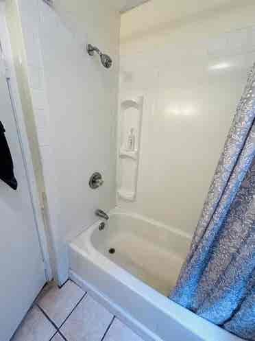 Cozy 2 bed near Downtown