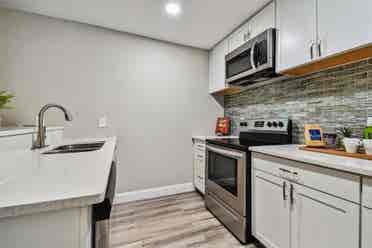 Room Available in Central Pinellas