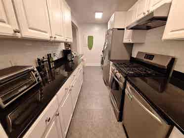 Room in 2 Bed Apt - Available Now