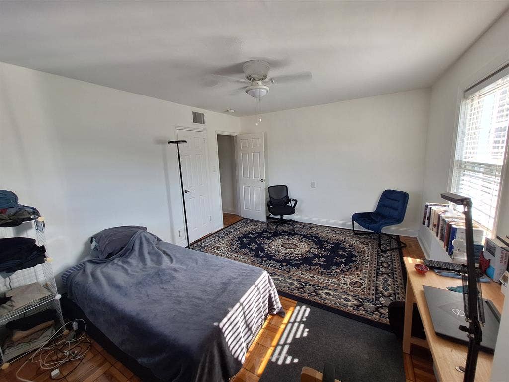 Room in 2 Bed Apt - Available Now