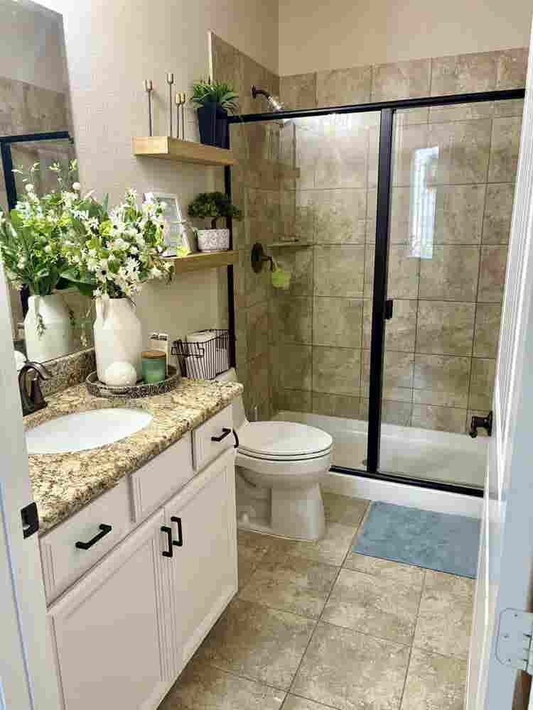 Furnished
 room/bathroom in McKinney