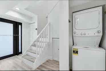 Room w/ own bathroom Coral Gables!