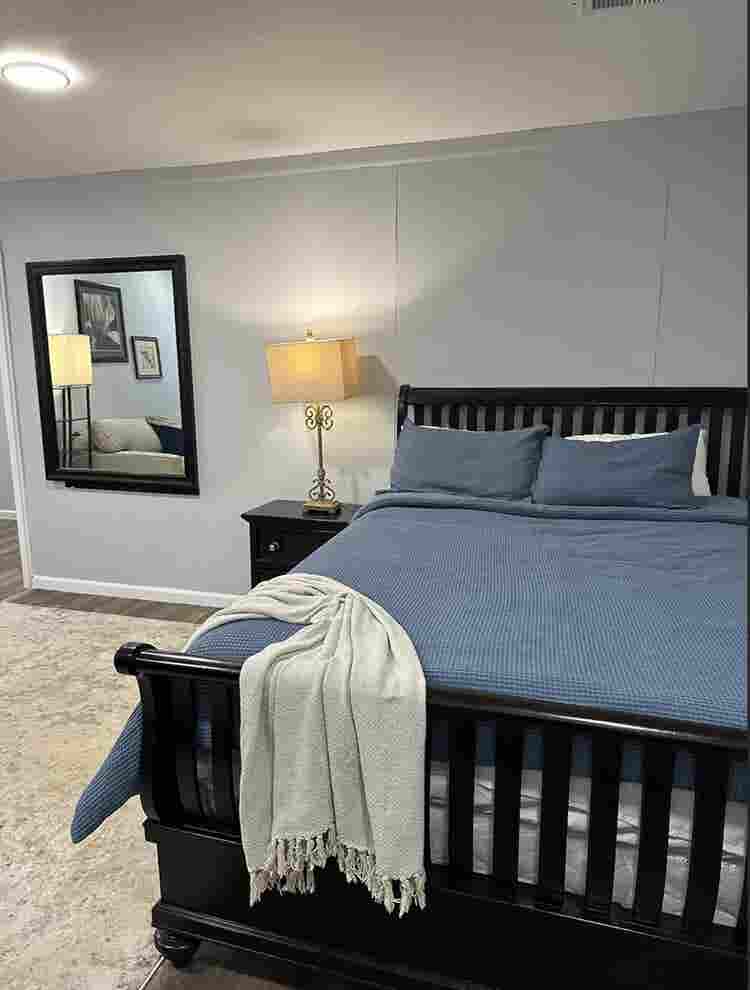 Fully Renovated Private Studio