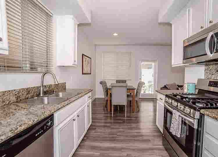 Master Bedroom w/ Private Bathroom