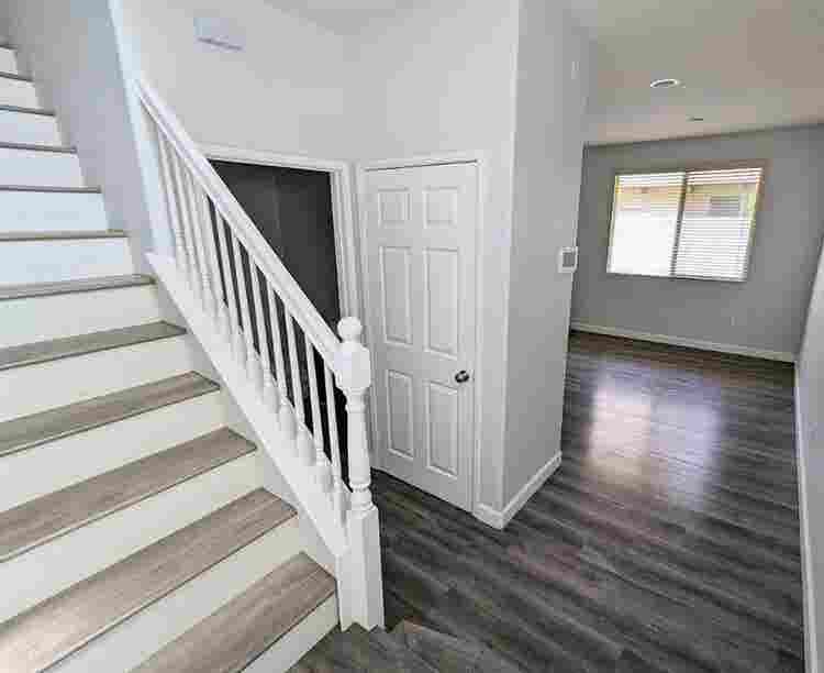 Master Bedroom w/ Private Bathroom