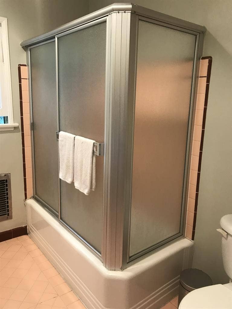 🏡Female Roommate Wanted ☮️