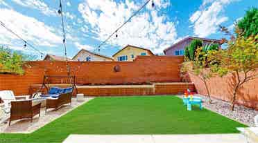 Looking for a roommate