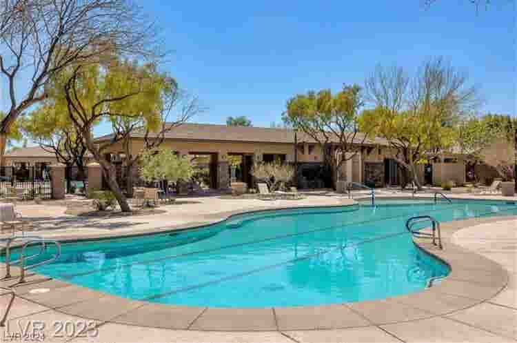 Looking for a roommate