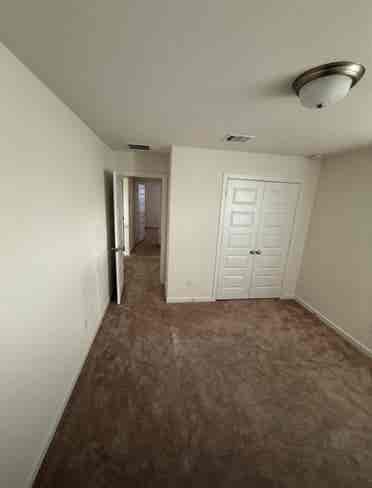Renting 1 bedroom in Richmond $