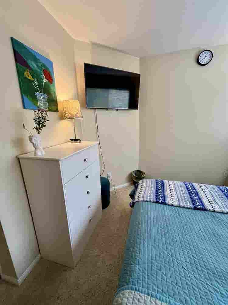 Cozy, private bath in 4SRanch