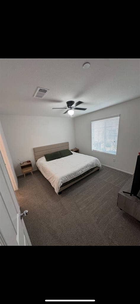 Master bedroom for rent!!