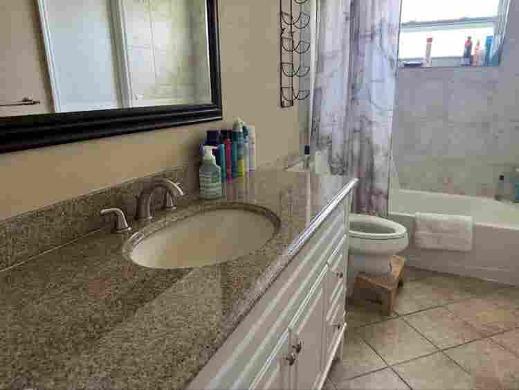 Fully furnished room with a pool!