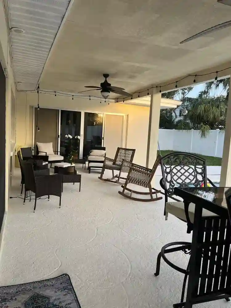 Fully furnished room with a pool!