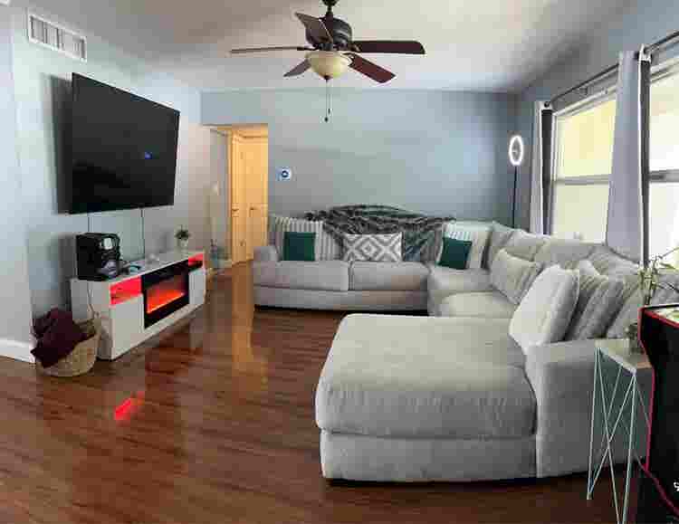 Fully furnished room with a pool!