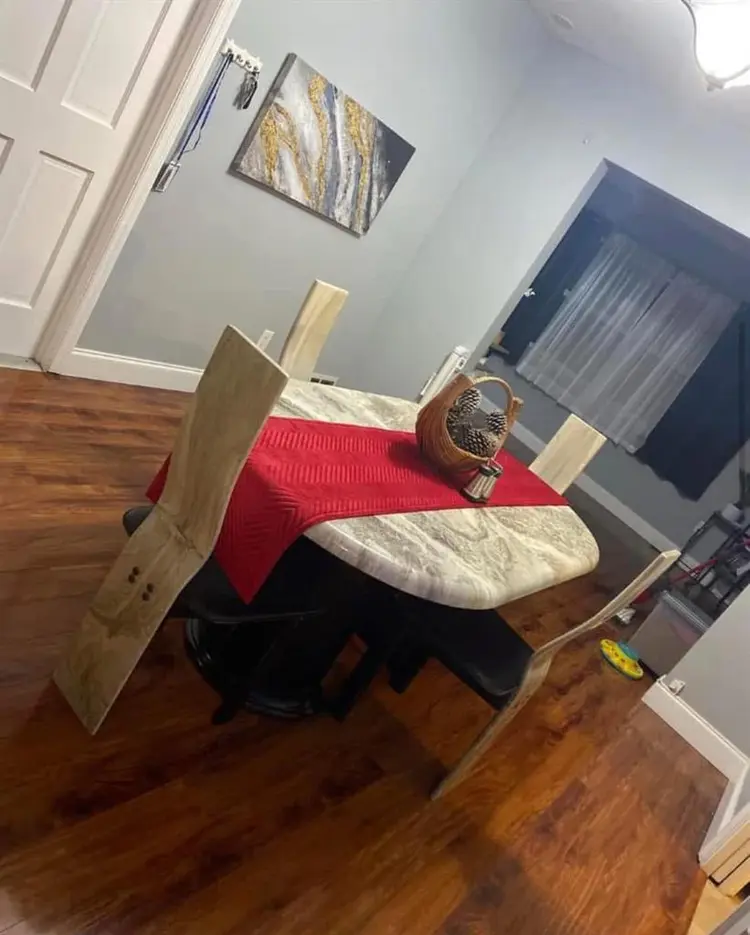 Fully furnished room with a pool!