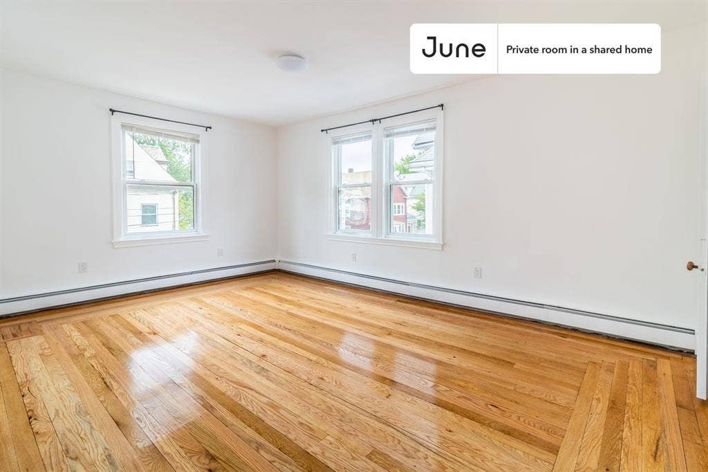 7 BR in Boston