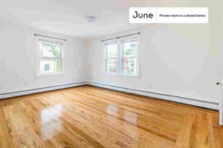 7 BR in Boston