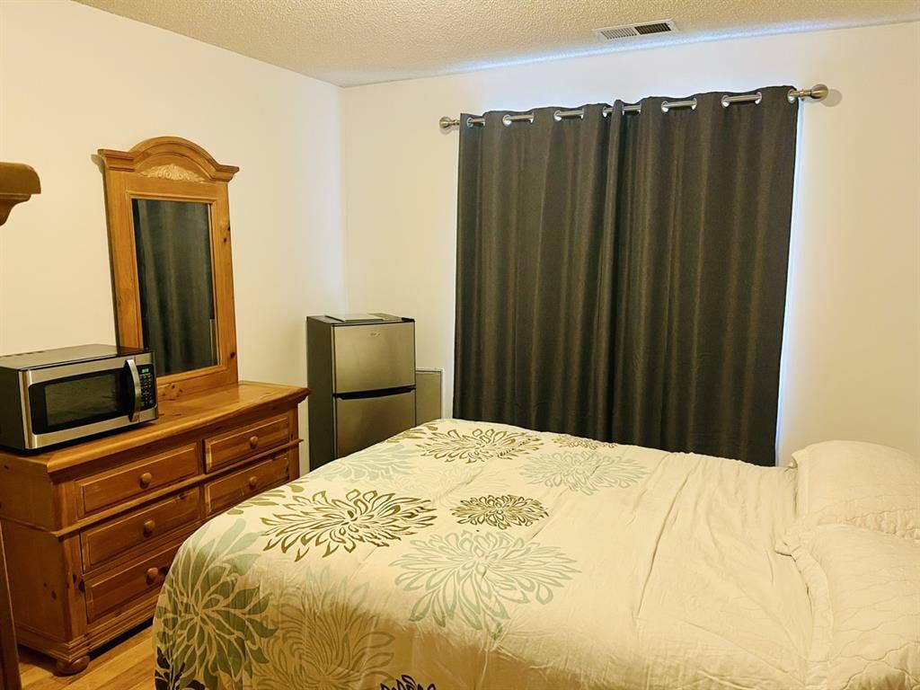 Room for rent in Family Home
