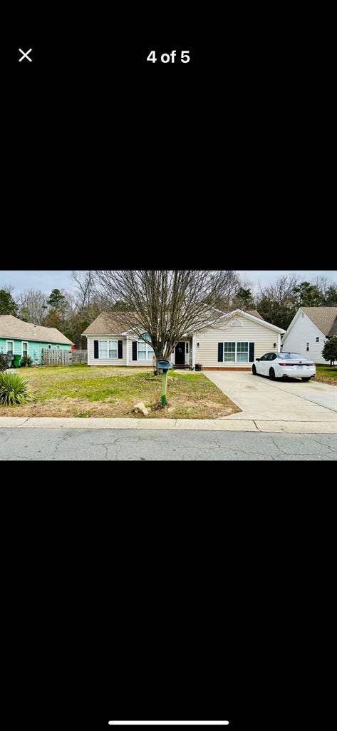 Room for rent in Family Home