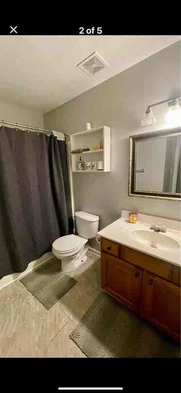 Room for rent in Family Home