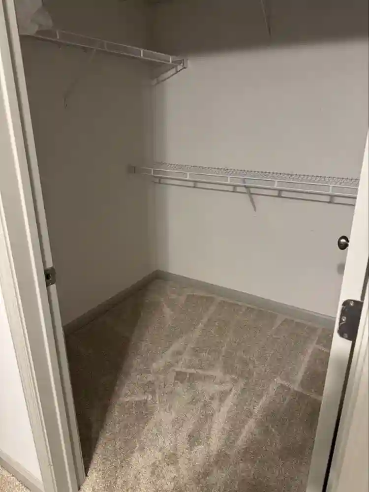 Luxury High-Rise Room | DowntownATL