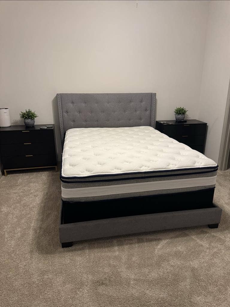 Room Available in Luxury Apartment