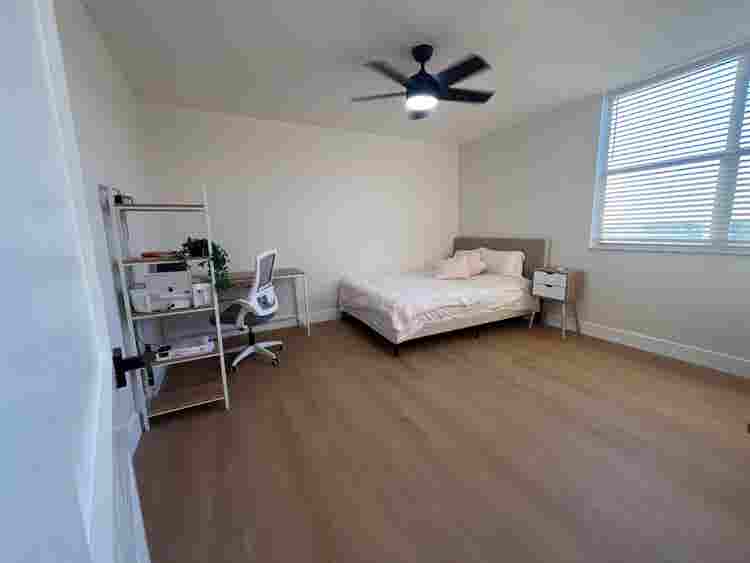 Aventura room unsuit bathroom