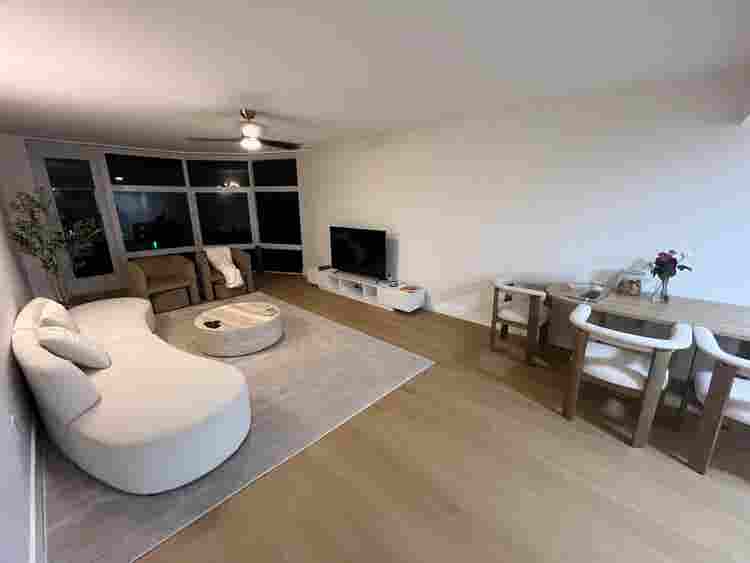 Aventura room unsuit bathroom