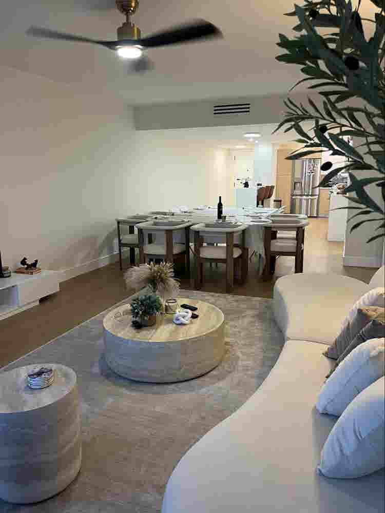 Aventura room unsuit bathroom