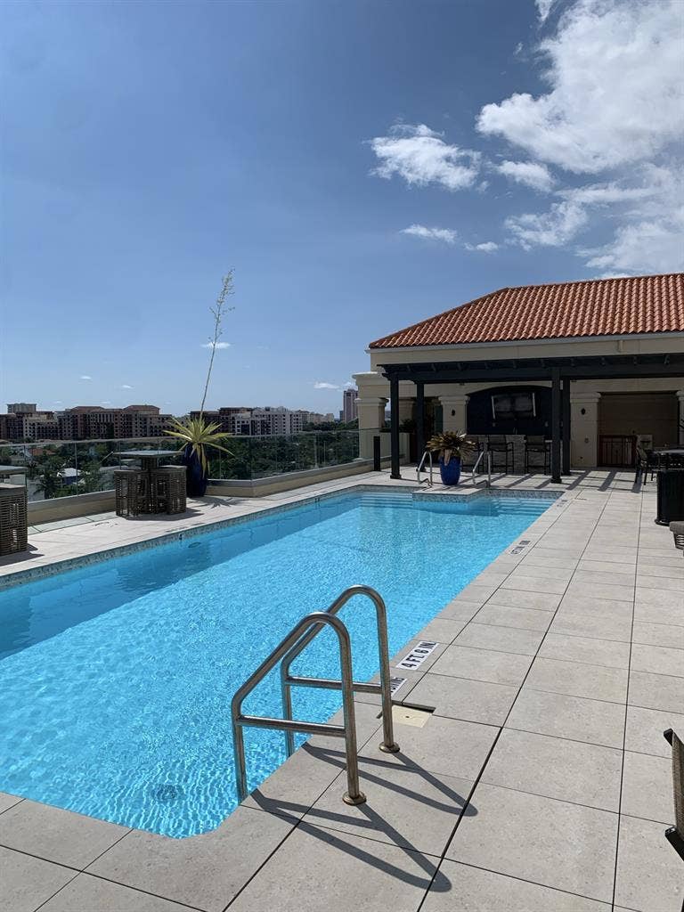 1 bed/bath available to rent