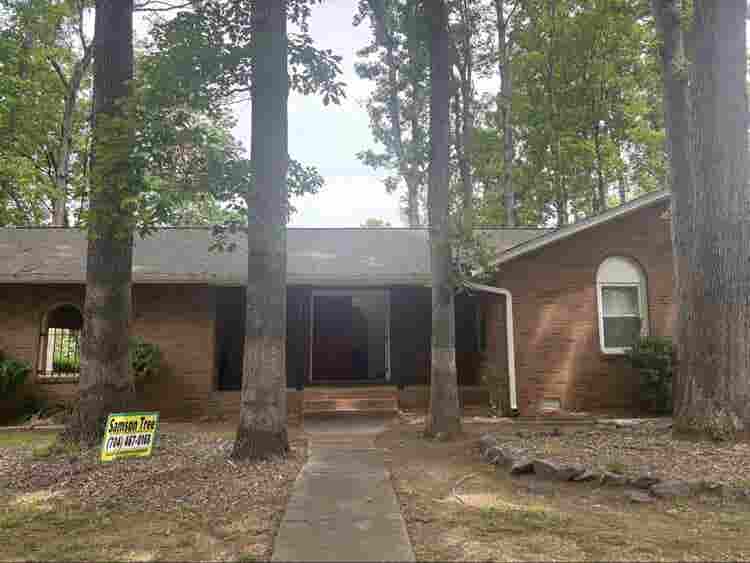 Beautiful room in east charlotte