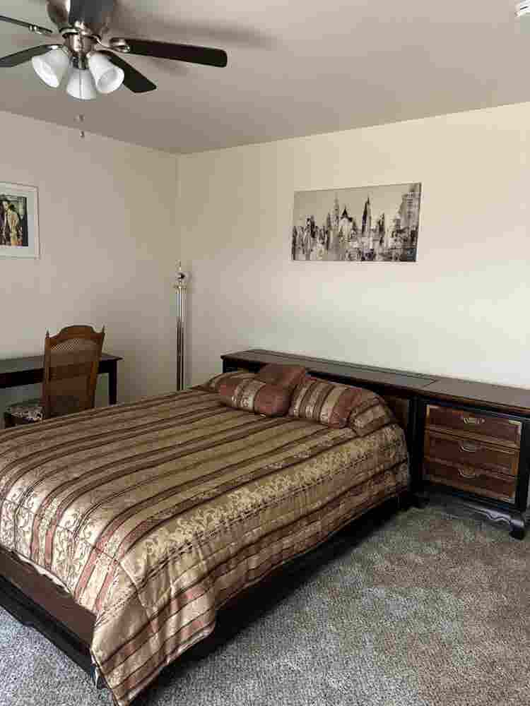Beautiful room in east charlotte