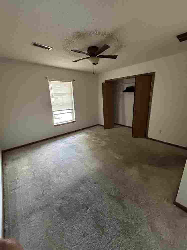 2 BEDROOM, looking for ROOMMATE