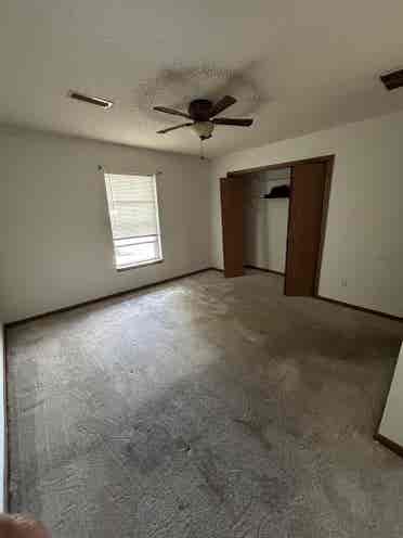 2 BEDROOM, looking for ROOMMATE