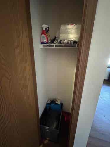 2 BEDROOM, looking for ROOMMATE