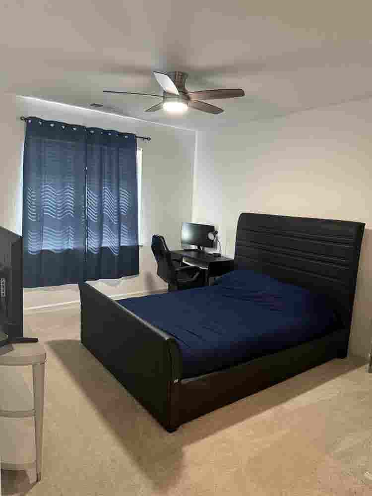 Private room in Virginia Beach