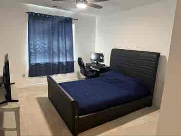 Private room in Virginia Beach