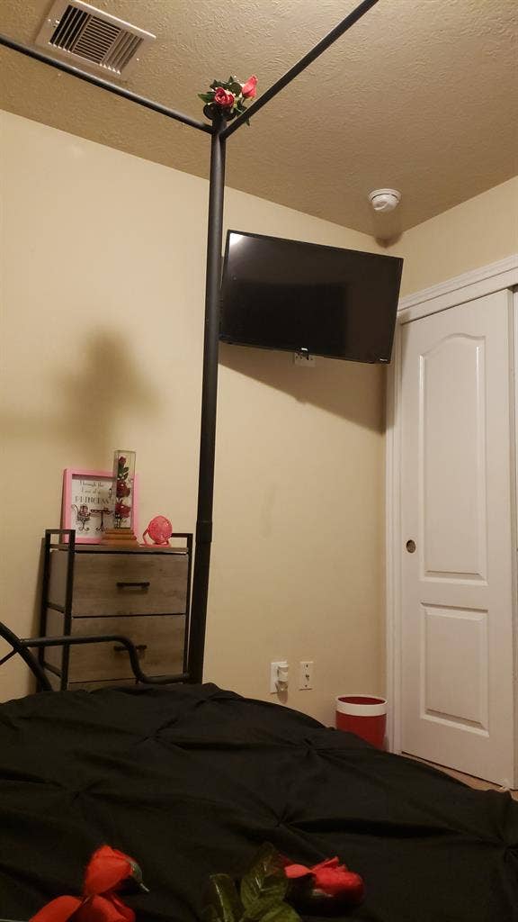 Female Tenants Only