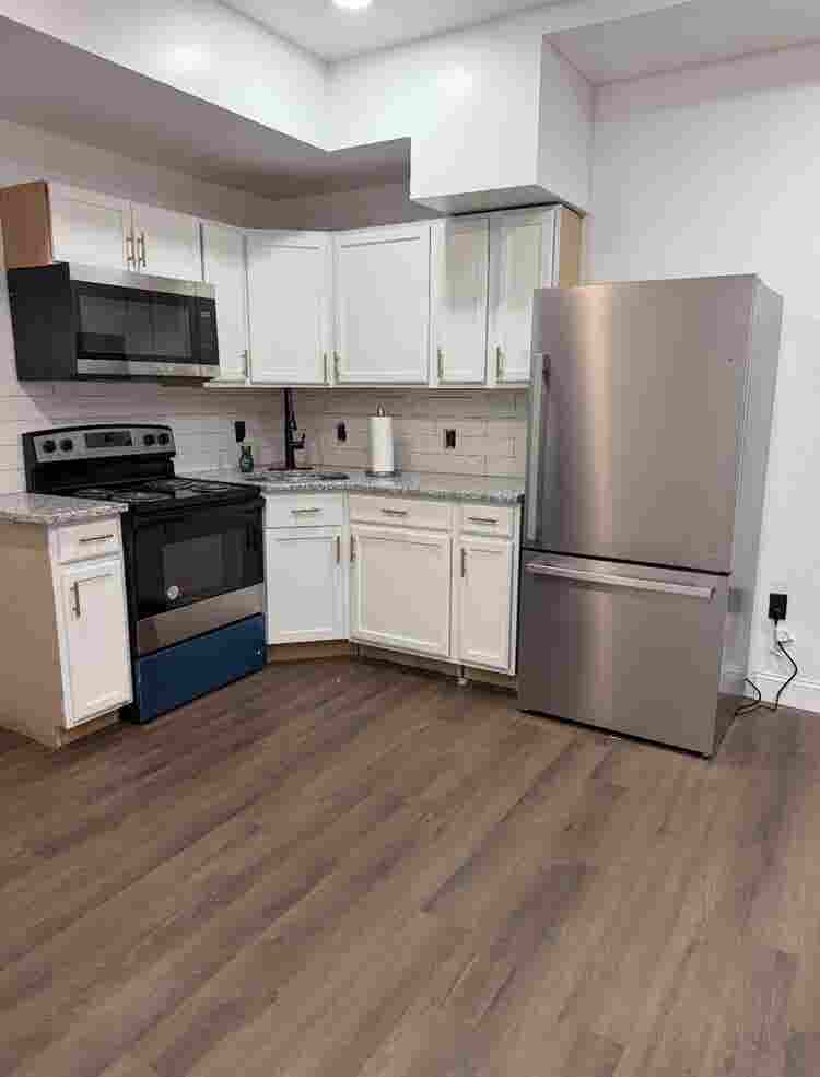 ROOMS FOR RENT