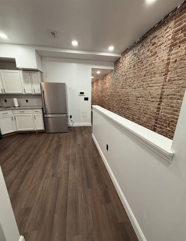ROOMS FOR RENT