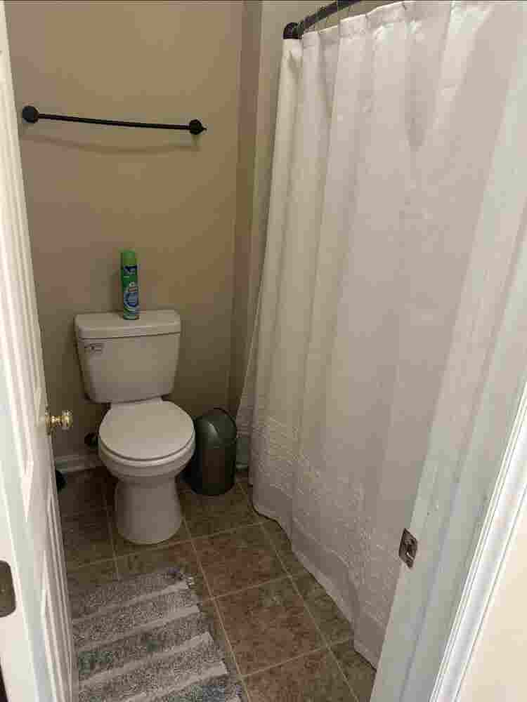 Room for rent - ASAP