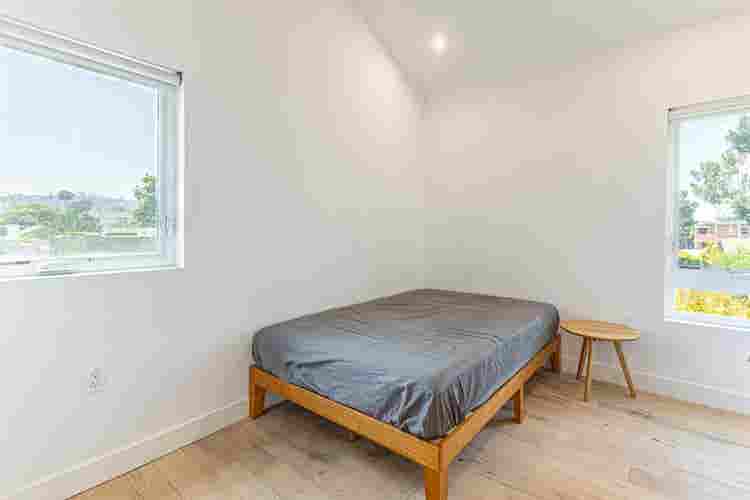1 BR in Los Angeles