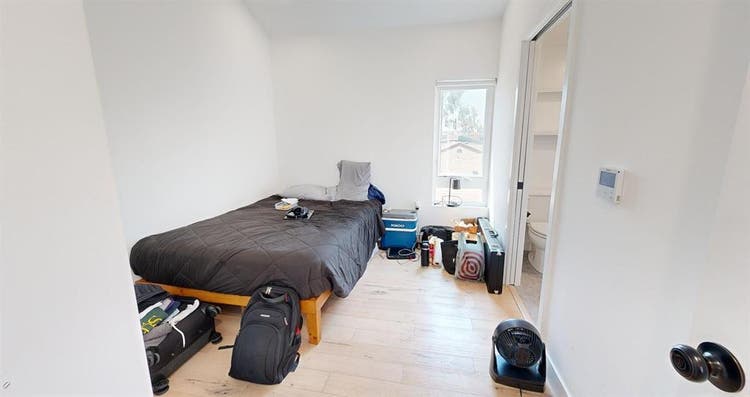 1 BR in Los Angeles