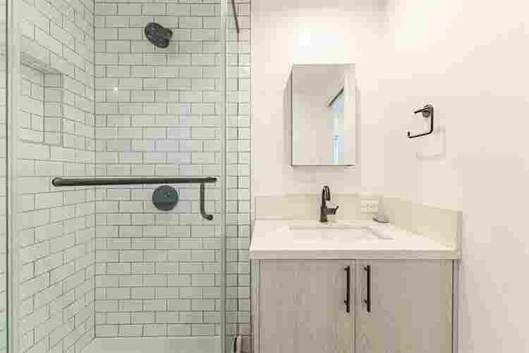 1 BR in Los Angeles