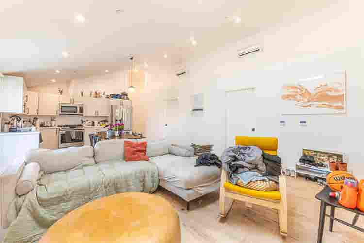 1 BR in Los Angeles