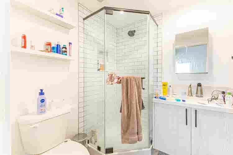 1 BR in Los Angeles