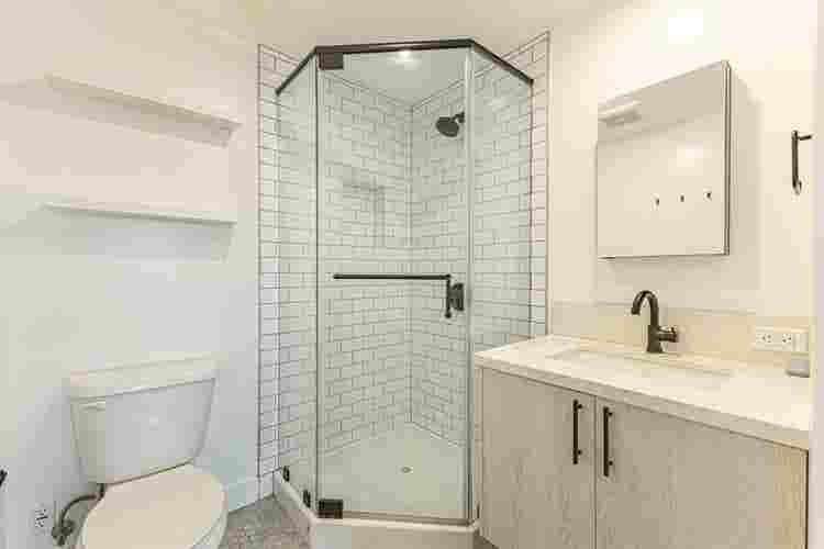 1 BR in Los Angeles
