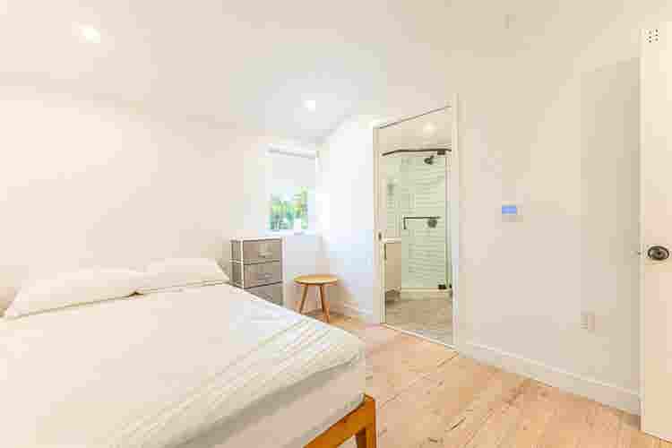 1 BR in Los Angeles