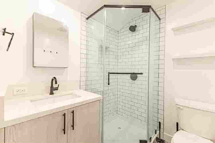 1 BR in Los Angeles