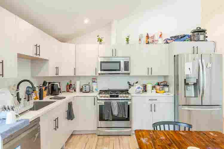 1 BR in Los Angeles